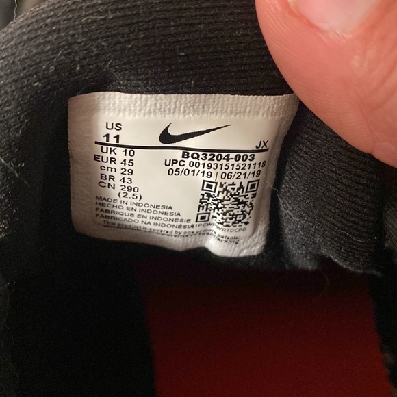 Mens NIKE REVOLUTION, Sz 11 - Picture 8 of 9